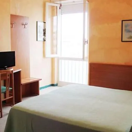 Hotel Plaza 3*