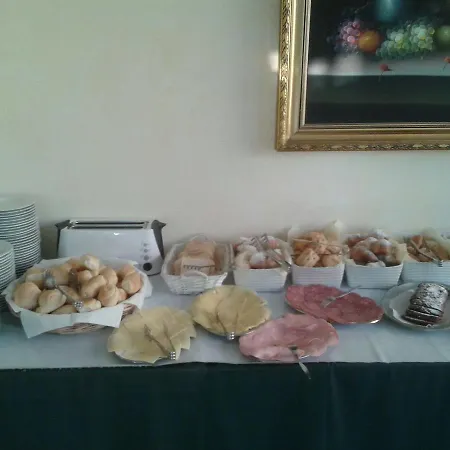 Plaza 3*