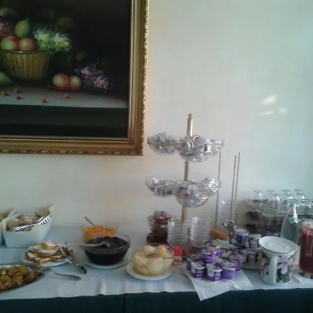 Plaza Hotel 3*